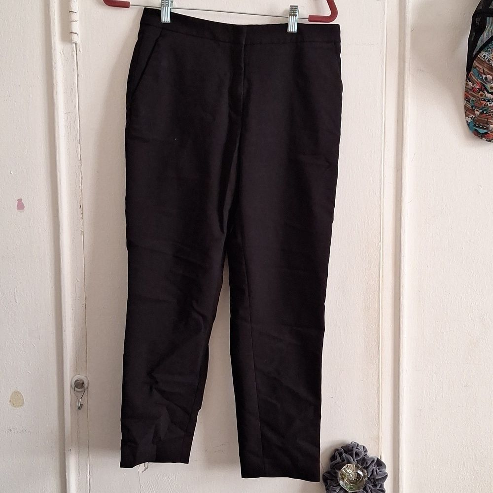 Black H&M crop high rise dress pants size 6